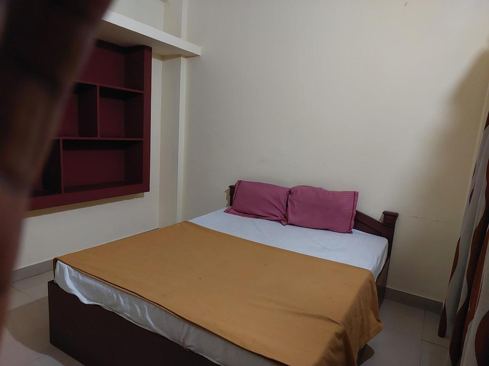 Adhithya Apartments Guruvayur Bagian luar foto